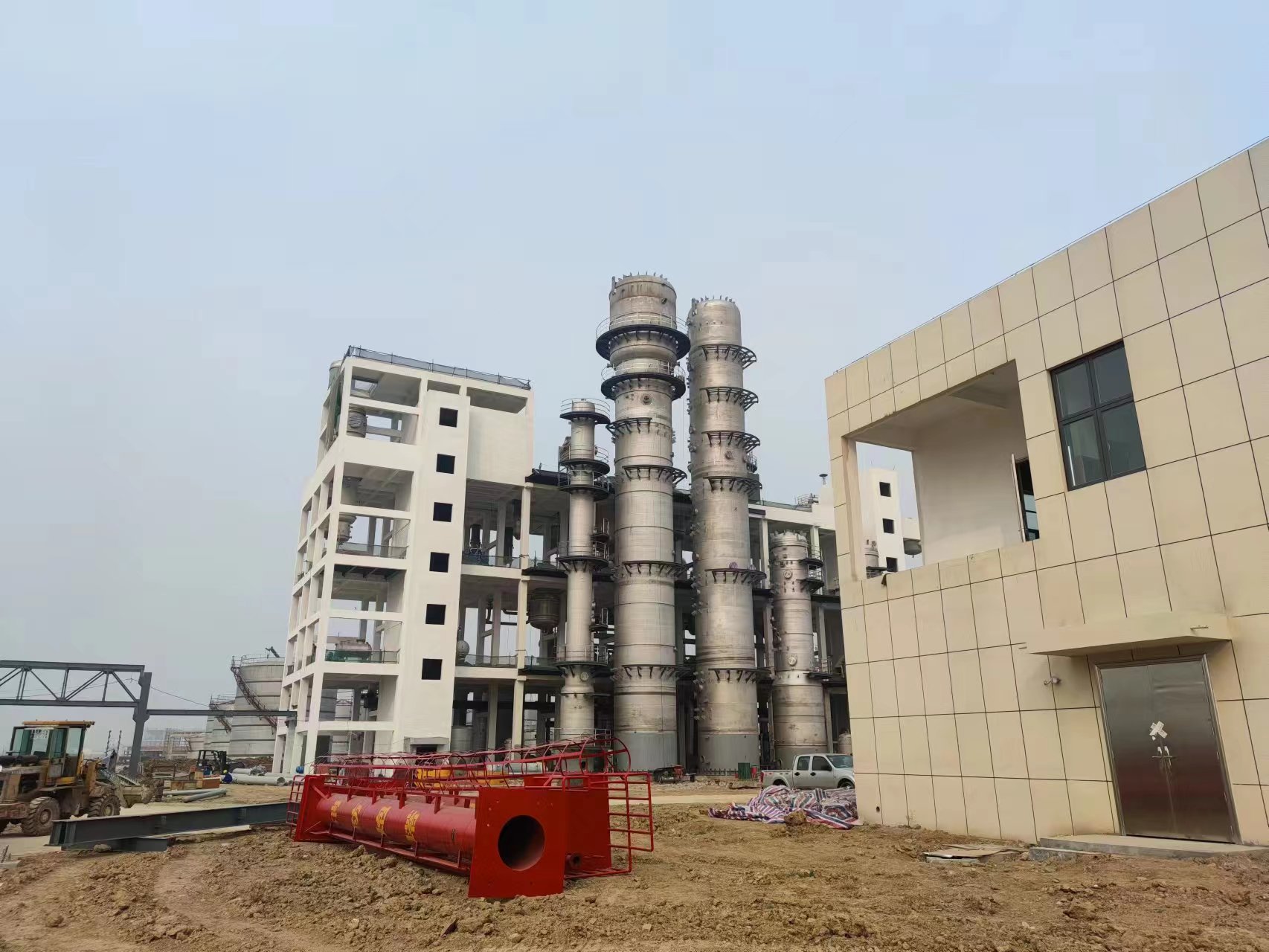 高壓變頻器、軟起動器在化工行業(yè)的應(yīng)用(圖1)